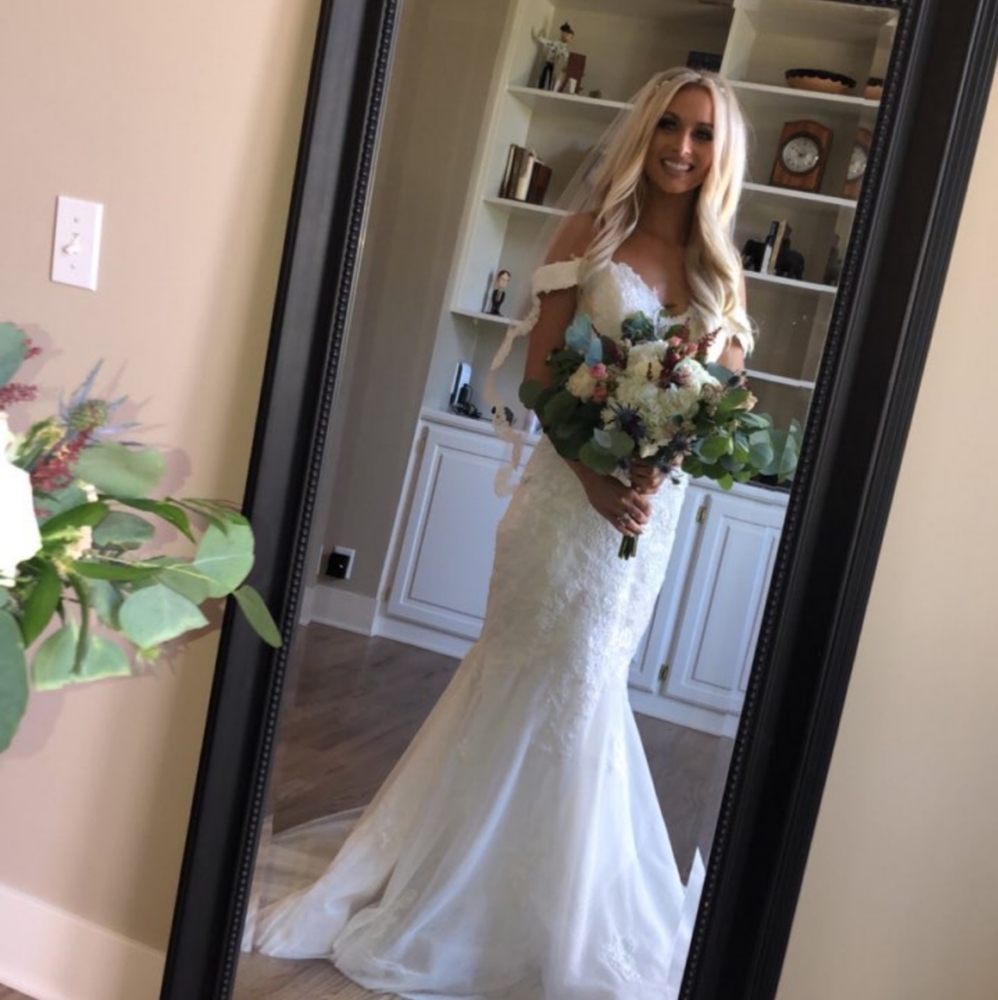 Wedding dress